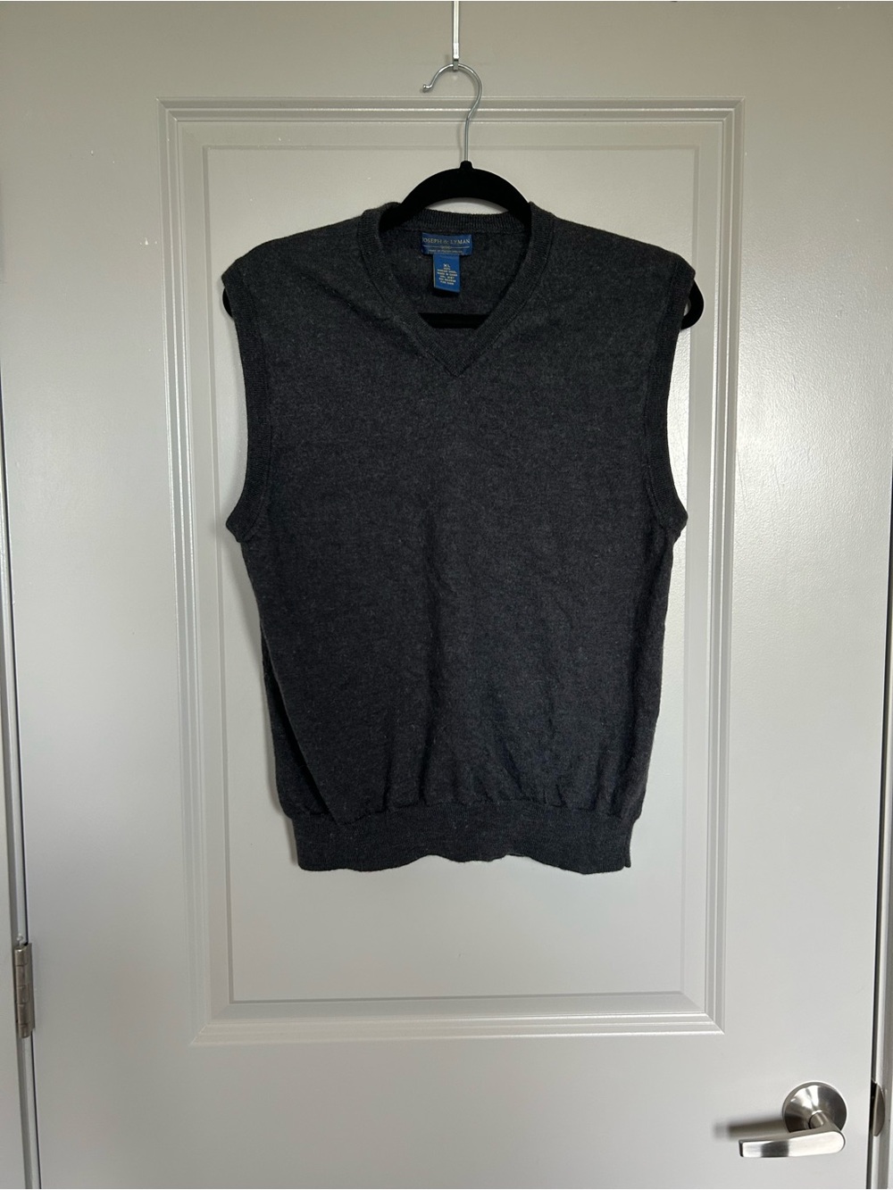 Joseph & Lyman 100% Merino Wool Classic Charcoal V-Neck Sweater Vest